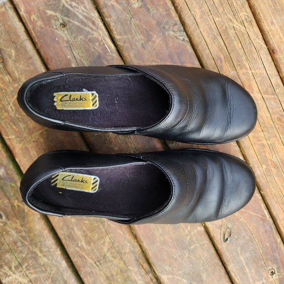 Clarks Grasp Chime Black Leather Slip Resist Slip on Work Clogs Women's Sz 8.5 M - Picture 2 of 15